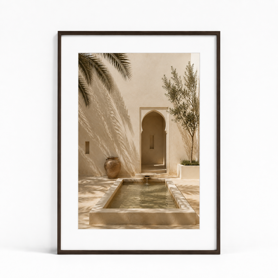 Tableau encadré Marocain – Patio Secret – Tableau Encadré Premium, S : 30x20cm, Cadre Noir Mat